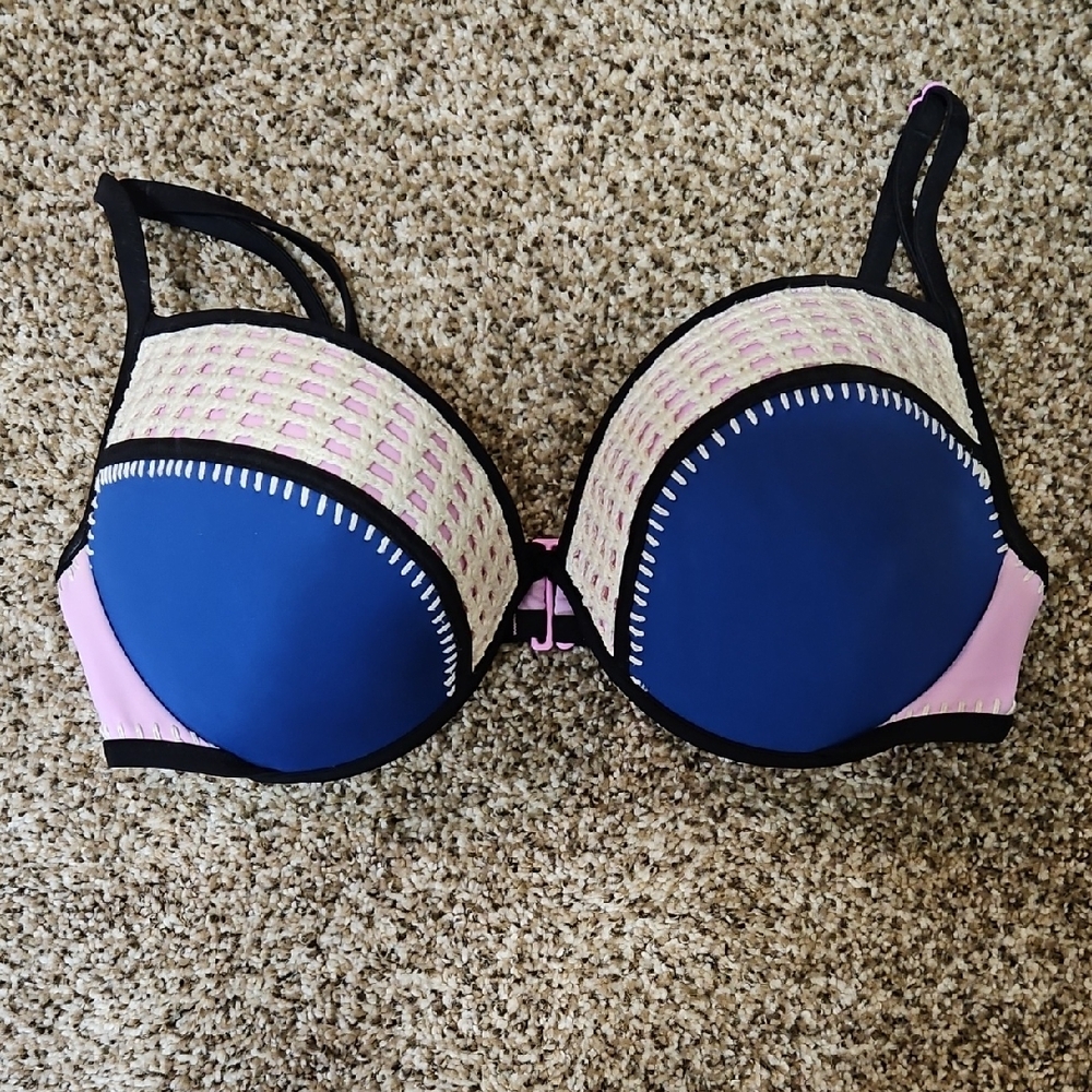 Victoria Secret bikini Top 34DDD GUC
